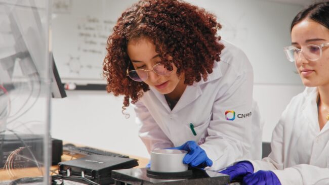 INSERTS 2_04_22_28_16